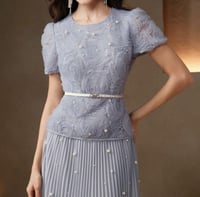 فستان أنيقًا ومناسبًا للمناسبات الرسمية والمسائية،...