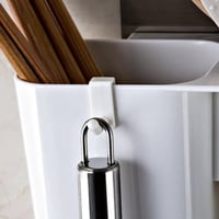 منظم أدوات المائدة يثبت باللصق