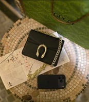 اسود ذهبي
