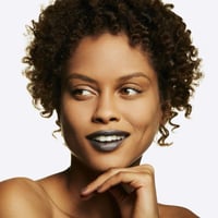 ماك كونسيلر خافي عيوب NC42