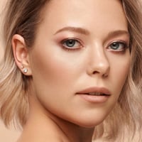 هدي بيوتي هواوس عارية باليت إيشادو