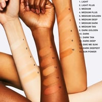 ماك بودرة اساس مضغوط MEDIUM GOLDEN