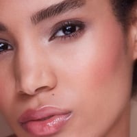 نارس احمر خدود سائل لاستر LUSTER