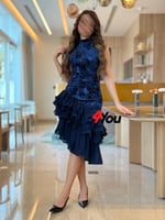 فستان سهرة أنيق بتصميم راقٍ مع ترتر لامع وجاكيت من...