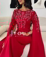 فستان احمر انيق مزين باللولو والفصوص وكاب انسيابي