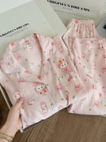 طقم بيجامة نسائي، يتميز بأكمام وسراويل طويلة