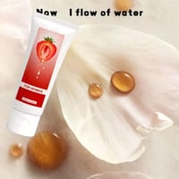 مزلق ونكهه للجسم بنكهه الفراوله القابله للتذوق