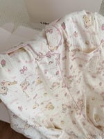 طقم بيجامة نسائي، يتميز بأكمام وسراويل طويلة