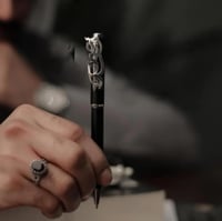 قلم رجالي بالاسم انيق