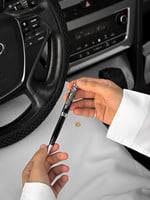 قلم بالاسم أنيق من - ريفا