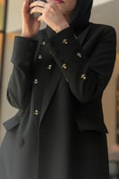 عباية الوطن مصممة من افخر انواع الكريب