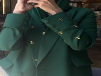 عباية الوطن مصممة من افخر انواع الكريب