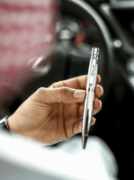 قلم رؤية بحفر اليزر بالاسم