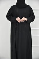 عباية كاجوال بلمسات ستان فاخرة