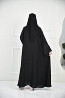 عباية كلوش بتطريز فخم على الأكمام