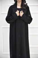 عباية سادة بأكمام كسرات