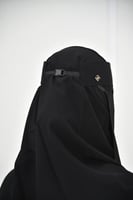 نقاب مطاط مائل بقفلة