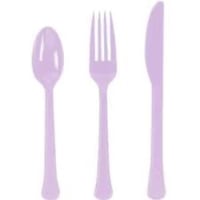 مجموعة من ملاعق وشوك وسكاكين