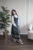 مريول المتوسطة خطين أبيض