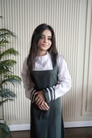 مريول المتوسطة خطين أبيض