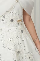 فستان ليان أوف شولدر راقي .. فستان السن المحير