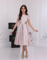 فستان بناتي من الجاكار بتشجيرة ذهبي