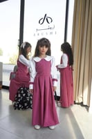 مريول بناتي مدرسي ابتدائي كسرات على الاكمام