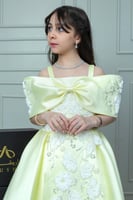 فستان ميلاف ساتان أصفر فاتح مطرز راقي .. فستان بنا...