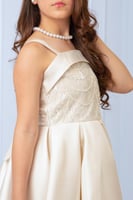 فستان سهرة ميكادو لمعة بيج للسن المحير