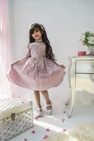 فستان سهره بناتي خامة التفته الروسي عليها تطريز با...