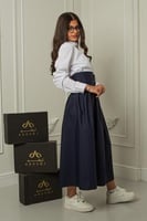 مريول طقم بلوزة وتنورة كحلية راقية شرائط امامية عل...