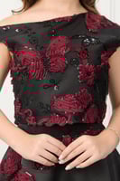 طقم سلمى بلوزة وتنورة ميكادو فاخر .. للسن المحير