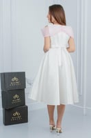 فستان سهرة أبيض ميكادو للسن المحير