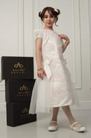 فستان رزان دانتيل مورد بتطريز أنيق .. فستان بناتي