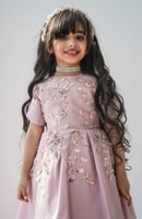 فستان سهره بناتي خامة التفته الروسي عليها تطريز با...