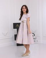 فستان بناتي من الجاكار بتشجيرة ذهبي