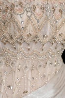 فستان سهرة مكشوف الكتفين درابيه