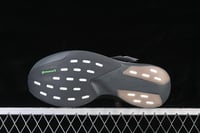 EVO SL ULTRA LIGHT BREATHABLE AND SHOCK-ABSORBING...