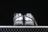 TIGER GEL 1130 LOW TOP CASUAL SHOES SILVER/BLACK