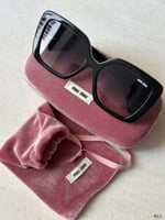 MIU MIU Sunglasses