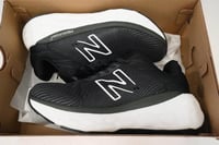 New Balance 840 series Black