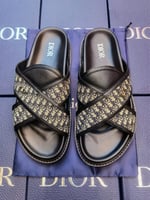 Dior slipper