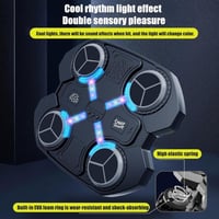 آلة الملاكمة الذكية المثبتة على الحائط مع القفازات...