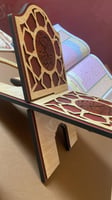حامل مصحف خشبي مزخرف باشكال مميزه
