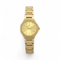 ساعة يد نسائية من روز لاين بتصميم أنيق باللون الذه...