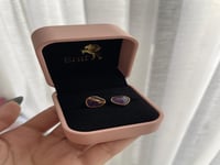 حلق بشكل قلب من حجر الامثيست فضه عيار 925