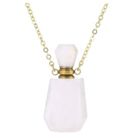 قلاده تعبأ بالعطر من حجر القمر