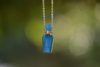 عين الهر - أزرق فاتح