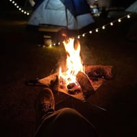 حامل حطب شبكي استيل خفيف للرحلات