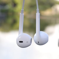 سماعة ايفون سلكية بمدخل لايتنينج من DX304